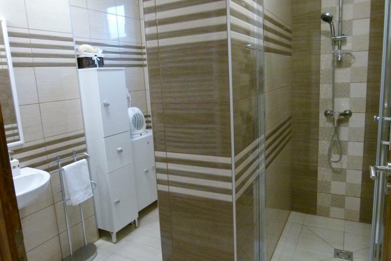 Wolf House Apartman Zalaegerszeg Dış mekan fotoğraf