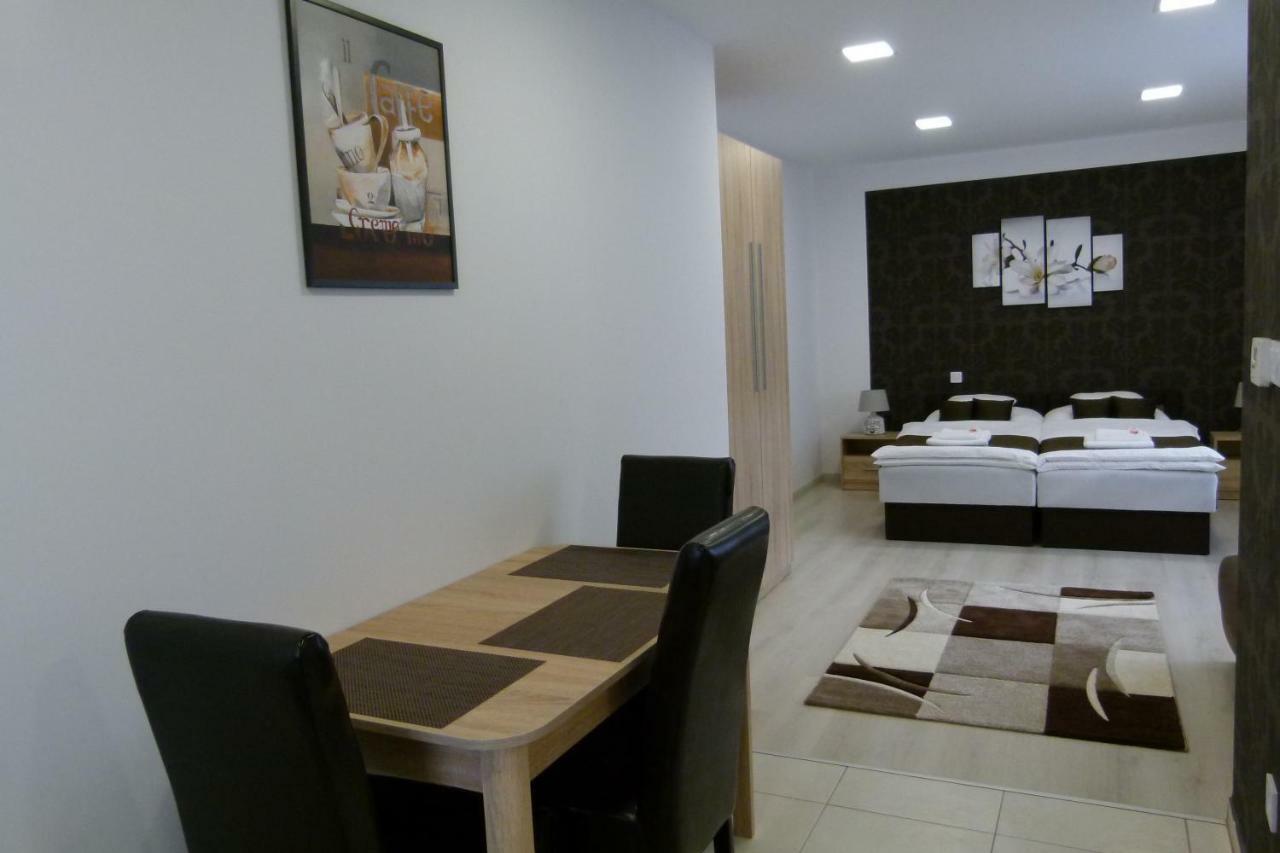 Wolf House Apartman Zalaegerszeg Dış mekan fotoğraf